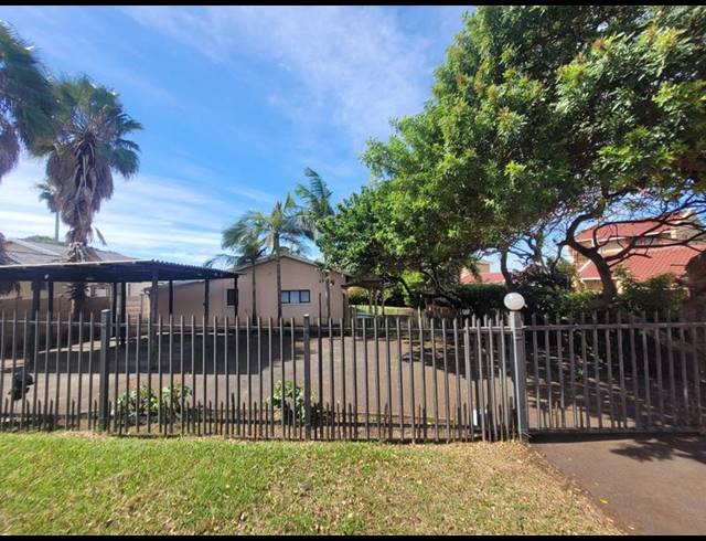 4 BEDROOM PROPERTY TO RENT IN UVONGO BEACH